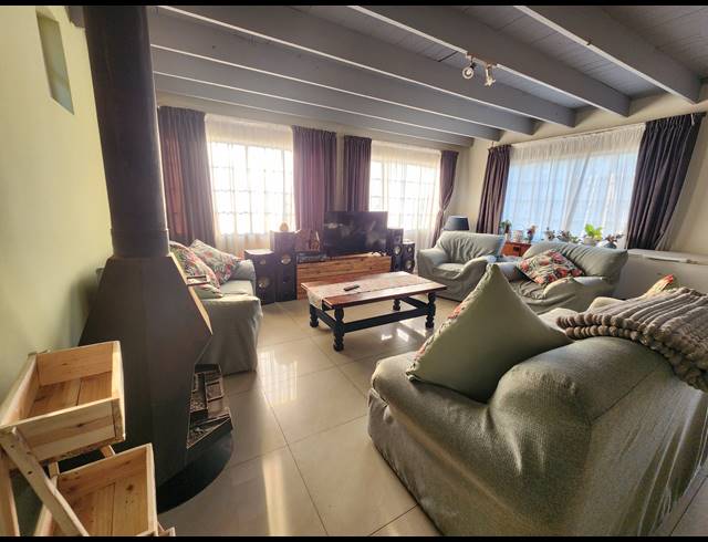 3 BEDROOM FREESTANDING FOR SALE IN GREENDALE